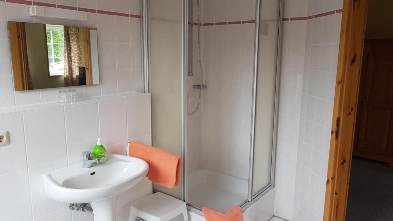 Family Room,738889345:JPEG