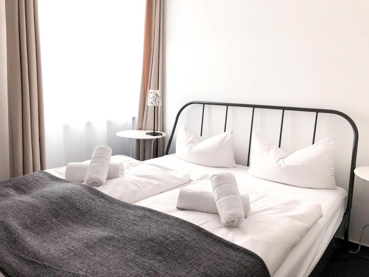 Double Room with Shared Bathroom,753200309:JPEG