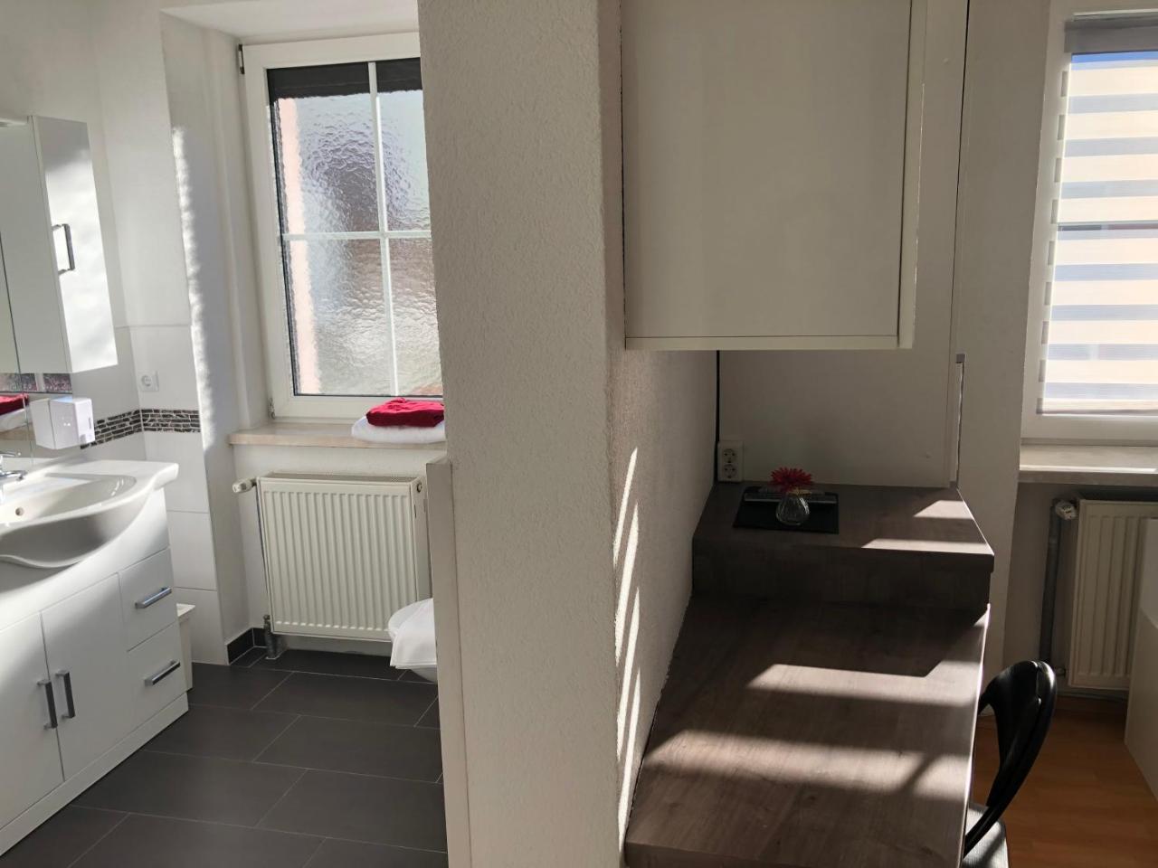 Single Room with Bathroom,764413300:JPEG