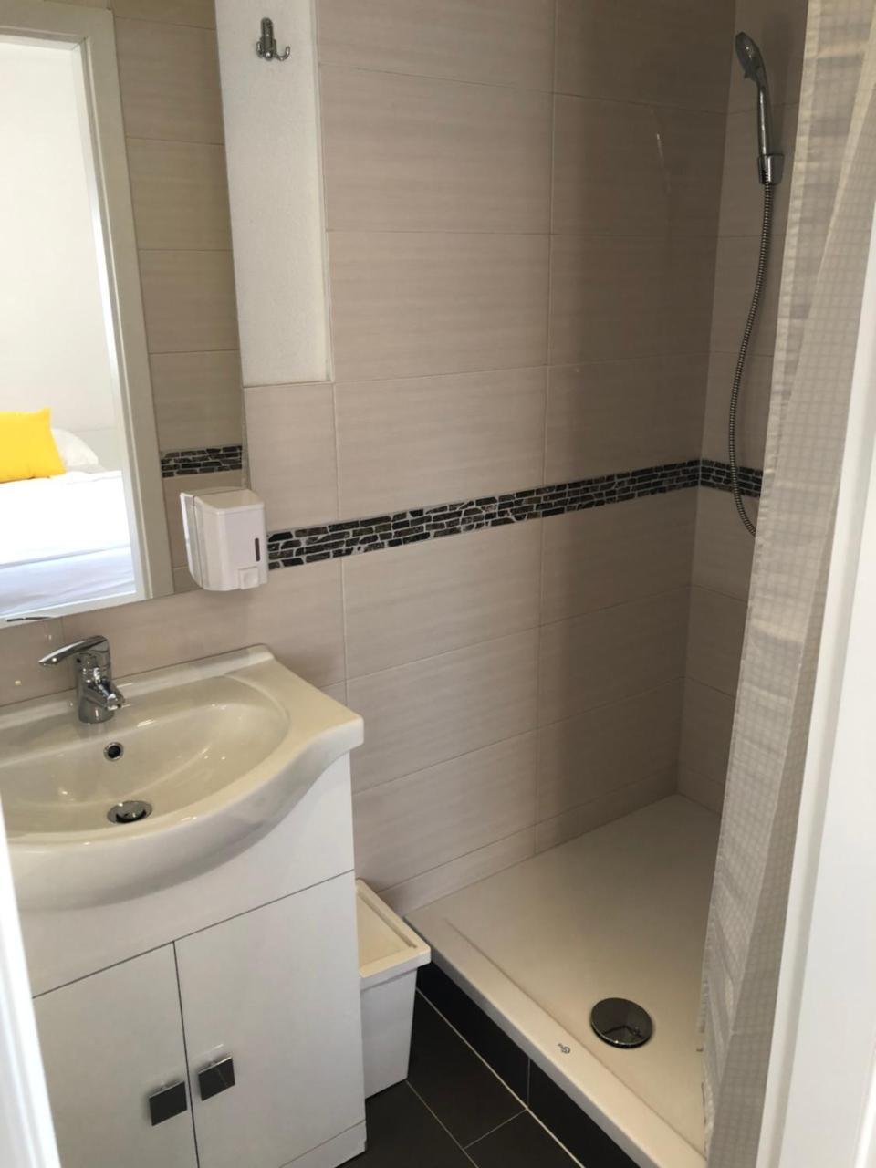Dreibettzimmer