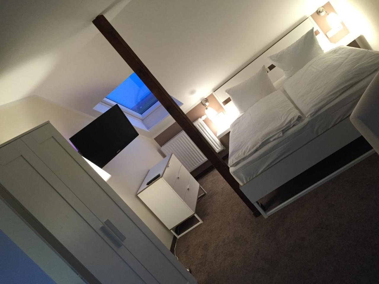 Small Double Room Upper Floor,133077666:JPEG