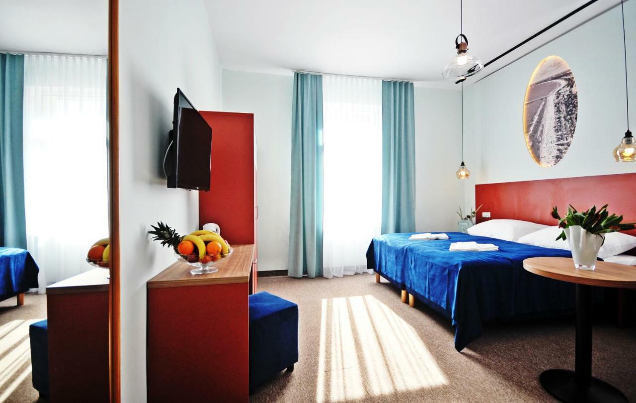 Standard Double or Twin Room,779779077:JPEG