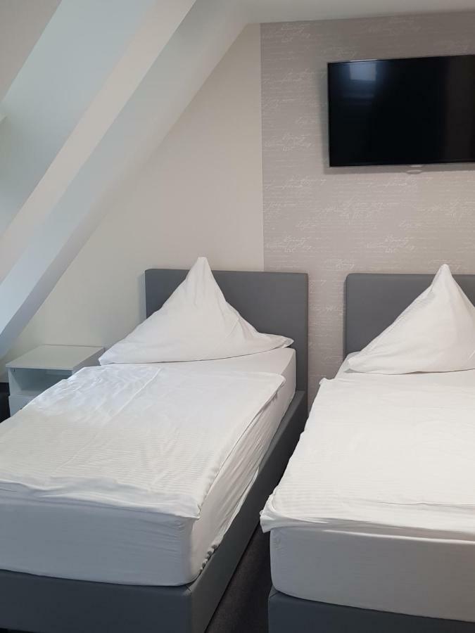 Double or Twin Room,784213704:JPEG