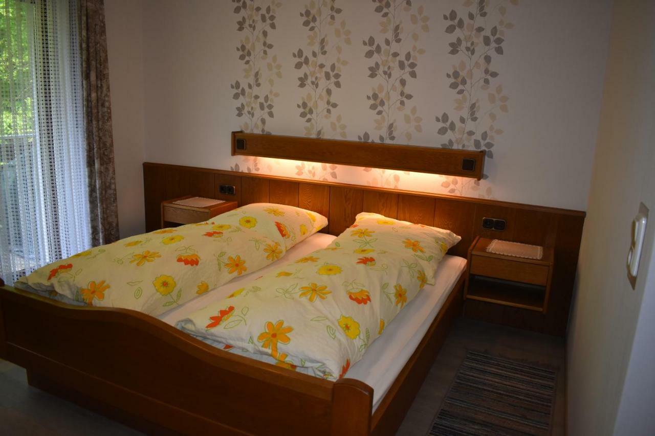 Doppelzimmer mit Balkon