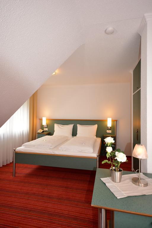 Double Room,79371570:JPEG