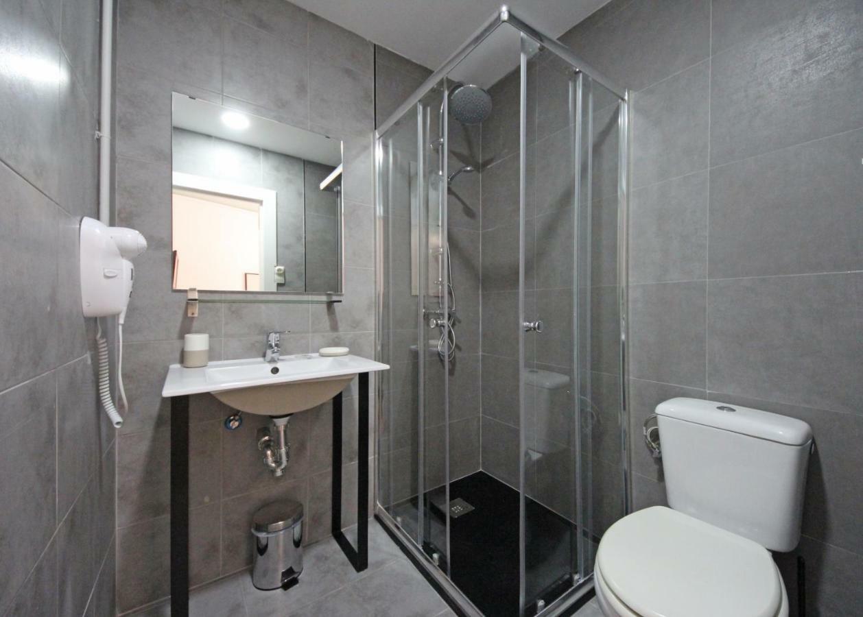 Triple Room,1566952247:JPEG