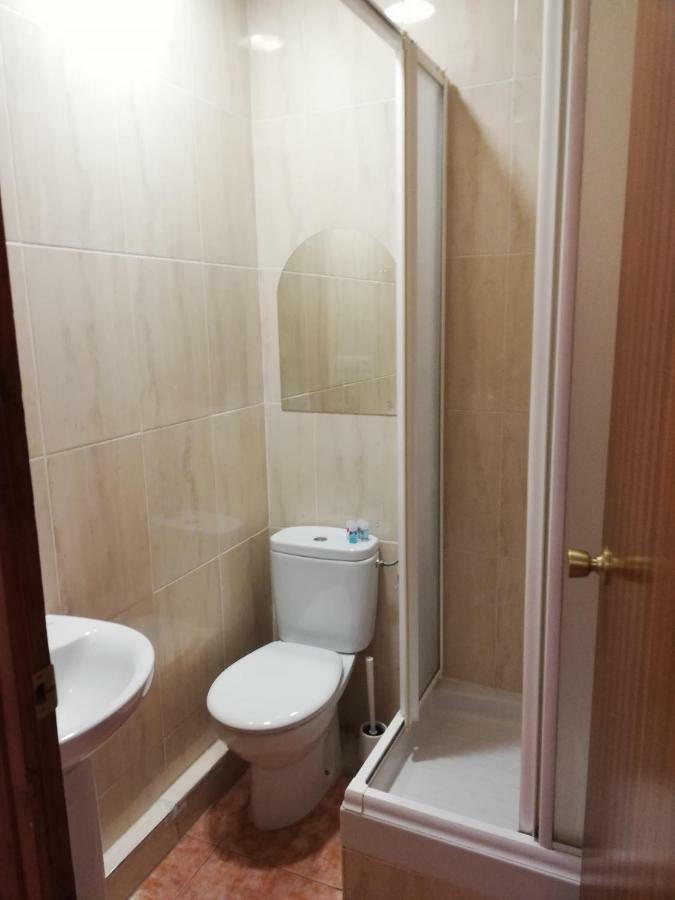Einzelzimmer mit Gemeinschaftsbad
