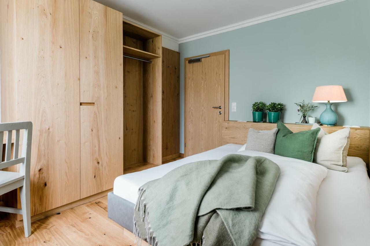 Single Room,1625484592:JPEG