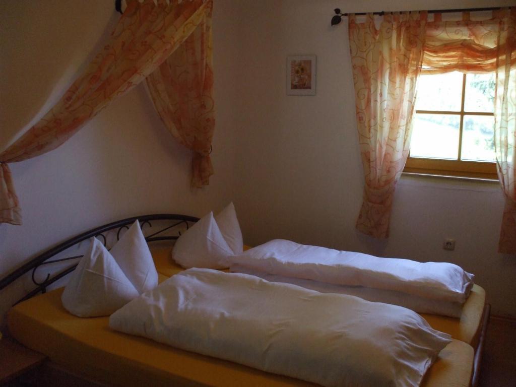 Double Room,858220712:JPEG