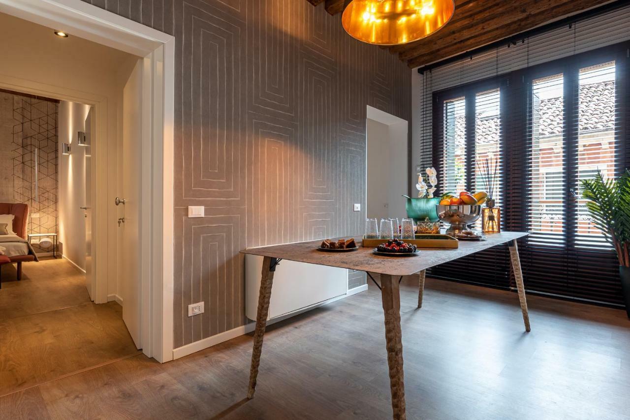 Deluxe Room,834925436:JPEG