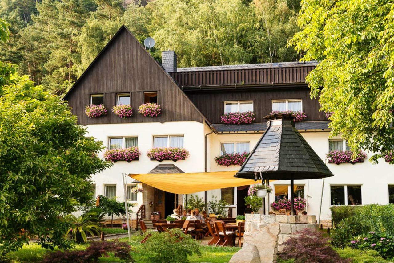 Single Room with Shower (no dogs),860643533:JPEG