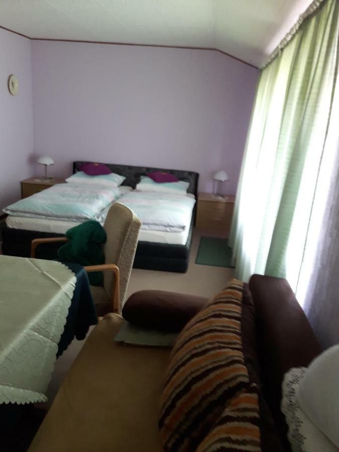 Großes Doppelzimmer