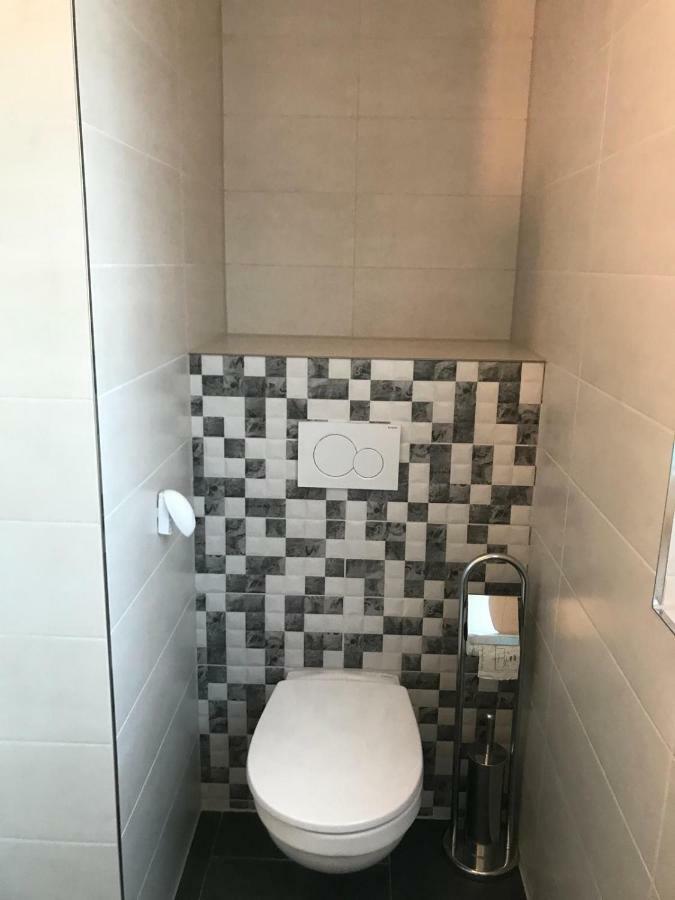 Double Room Private Bathroom,866373026:JPEG
