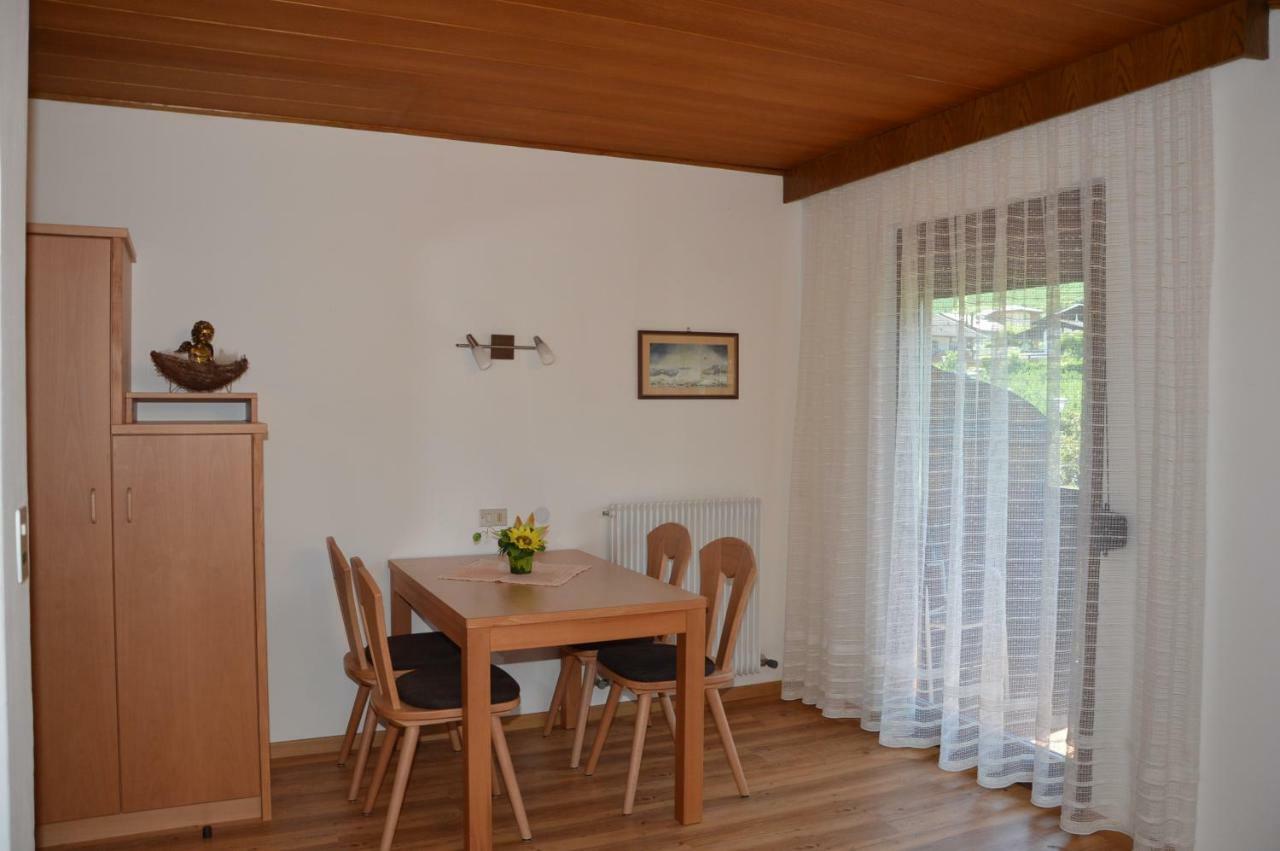 Apartment mit Balkon
