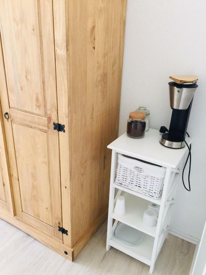 Doppelzimmer mit Flußblick,905489062:JPEG