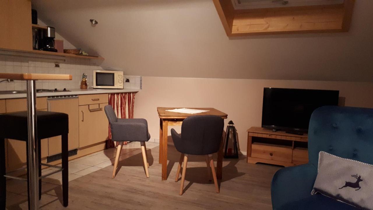 Apartment,943509745:JPEG