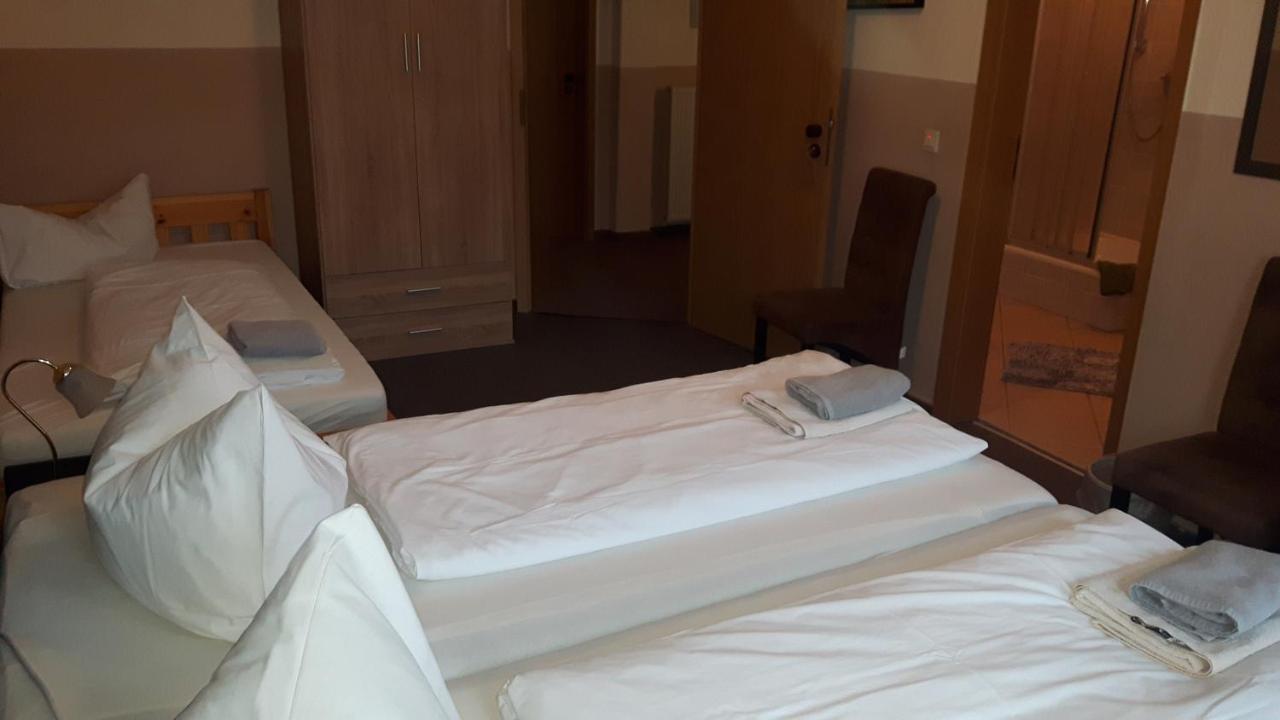 Dreibettzimmer