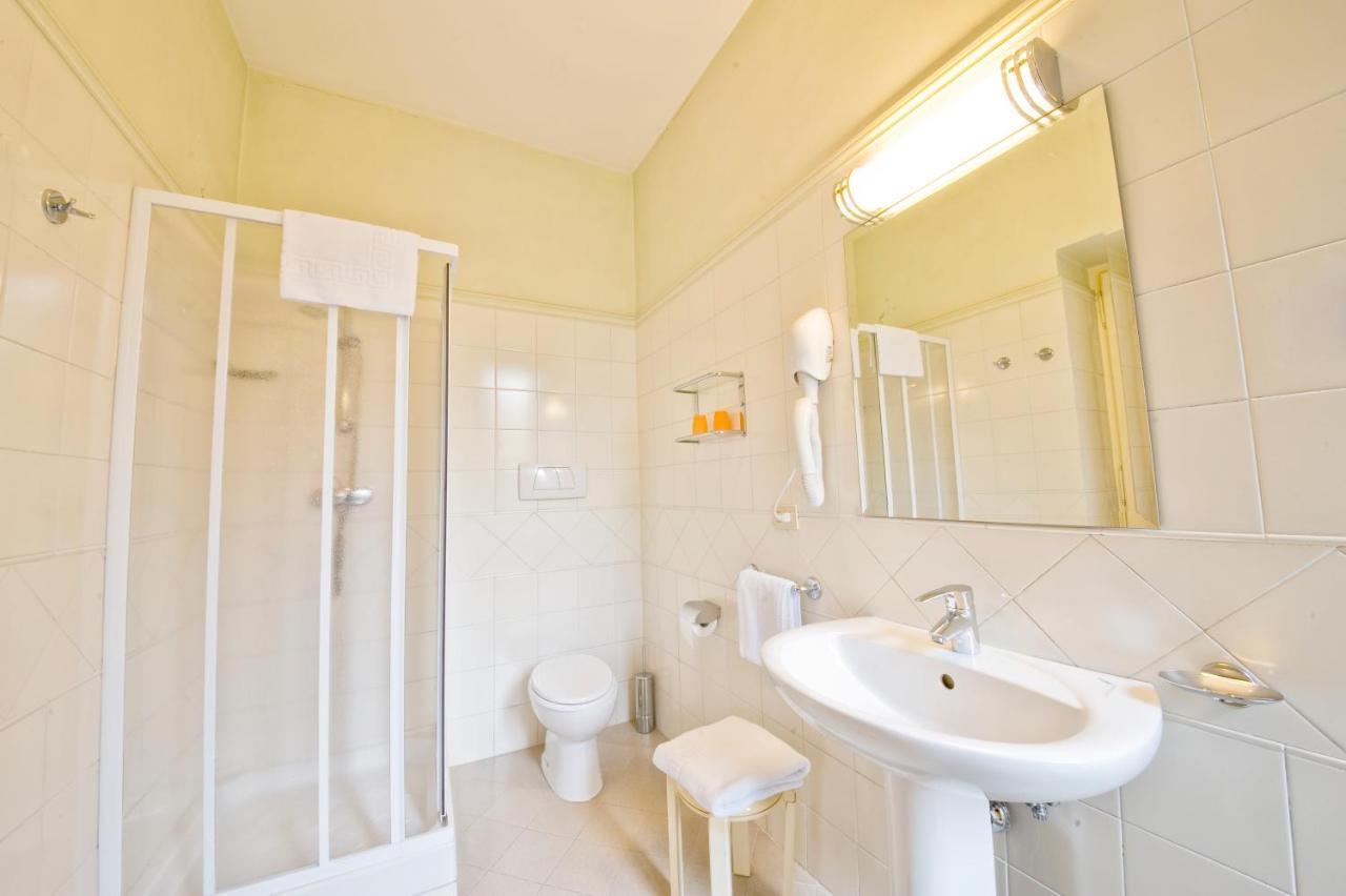 Double or Twin Room,949253932:JPEG