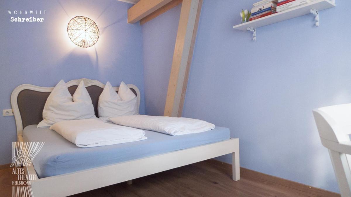 Single Room,964139659:JPEG