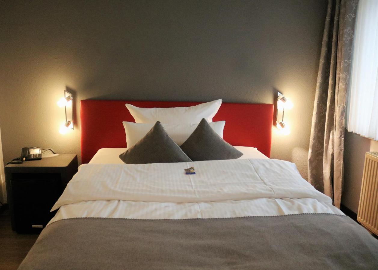 Single Room,974913736:JPEG