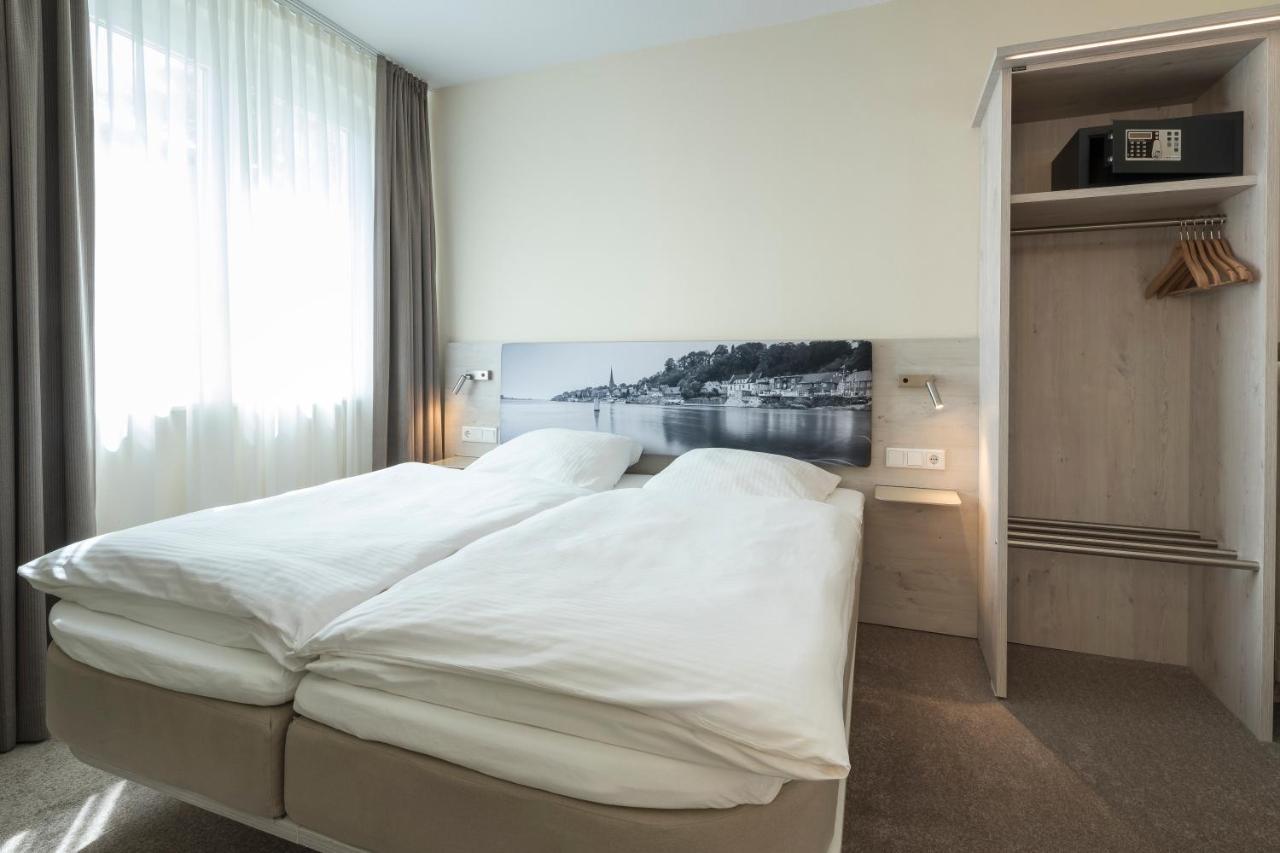 Double Room,736436503:JPEG