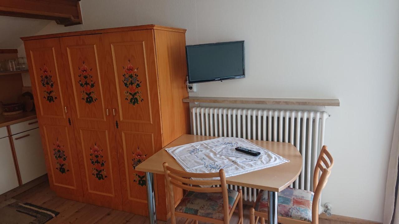 Apartment mit Balkon