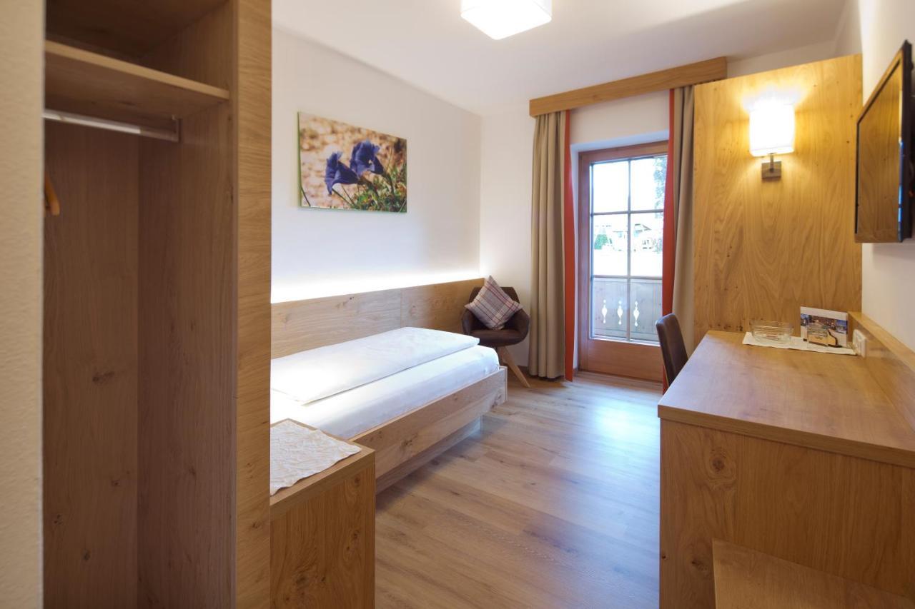 Deluxe Single Room Balcony,996736600:JPEG