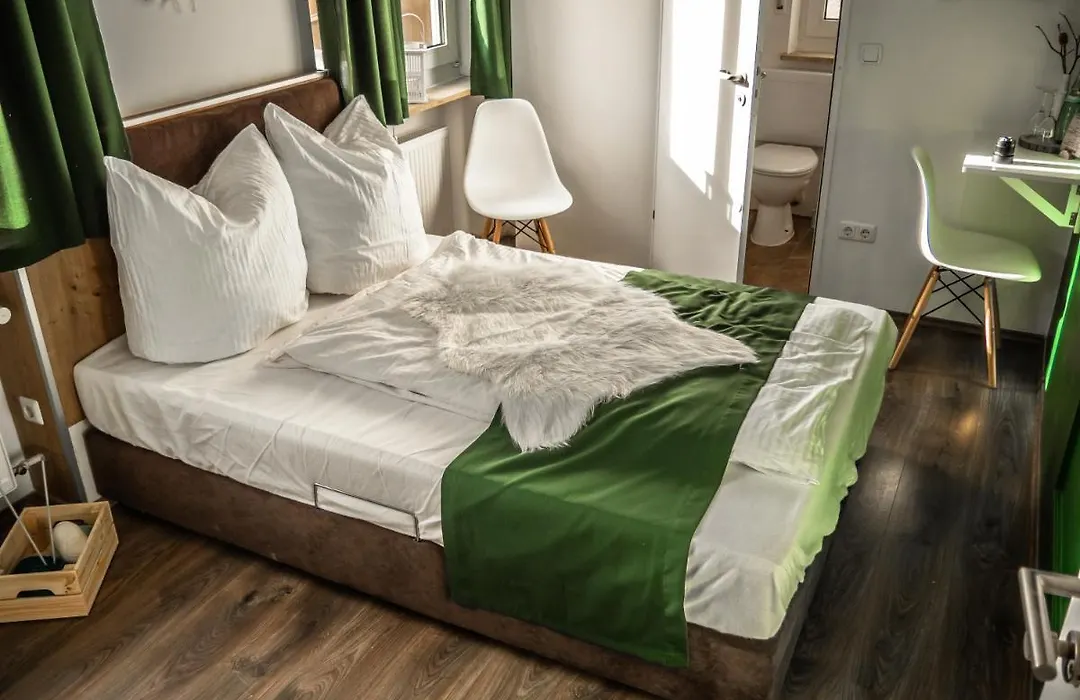 Waldhotel Zollhaus-1