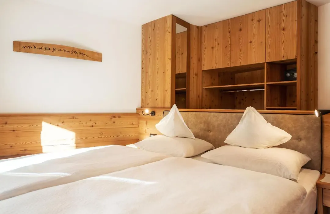 Garni Hotel Geier-1
