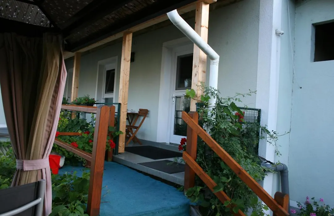 Pension Pock-1