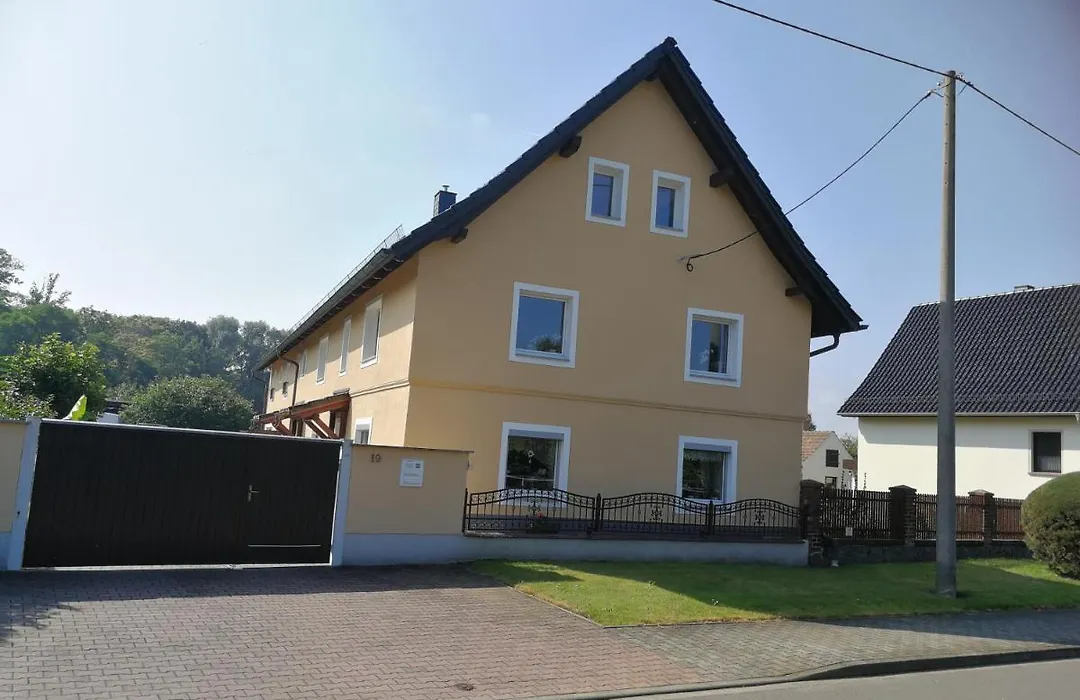Pension Schlossblick Thallwitz-1