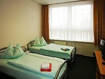 Gaststätte&Pension Am Tanger-1