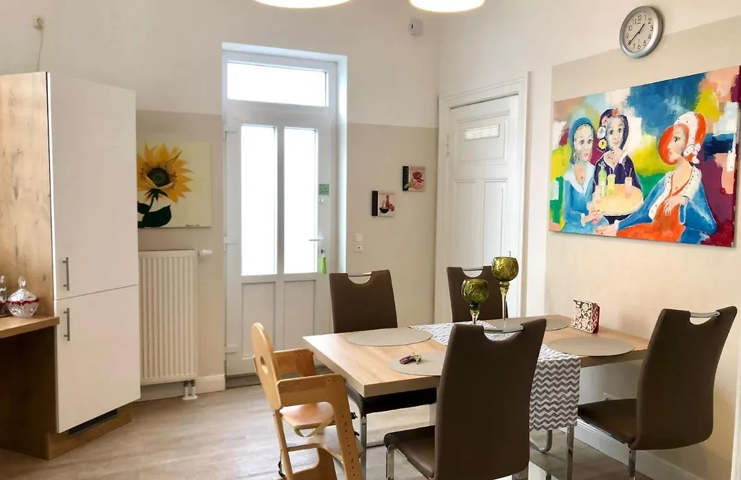 VILLA HanseART Lübeck - Privatzimmer in zentraler Lage-1