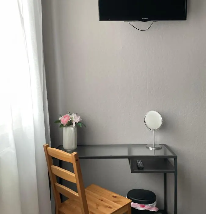 Alpha Fremdenzimmer-1