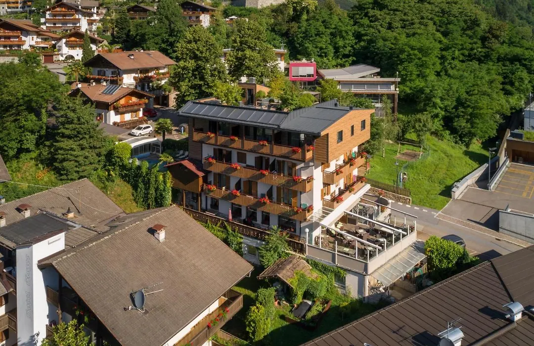 Hotel Pension Sonnegg-1