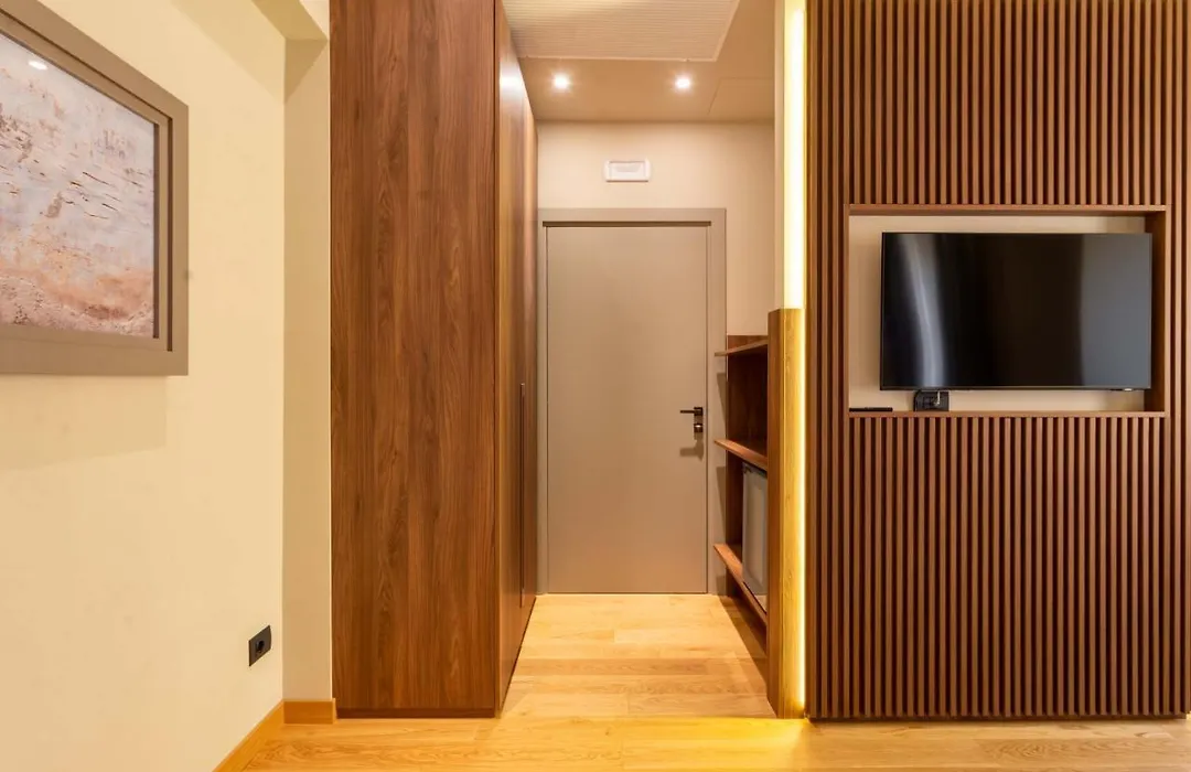 Elical Exclusive Private Suites-1