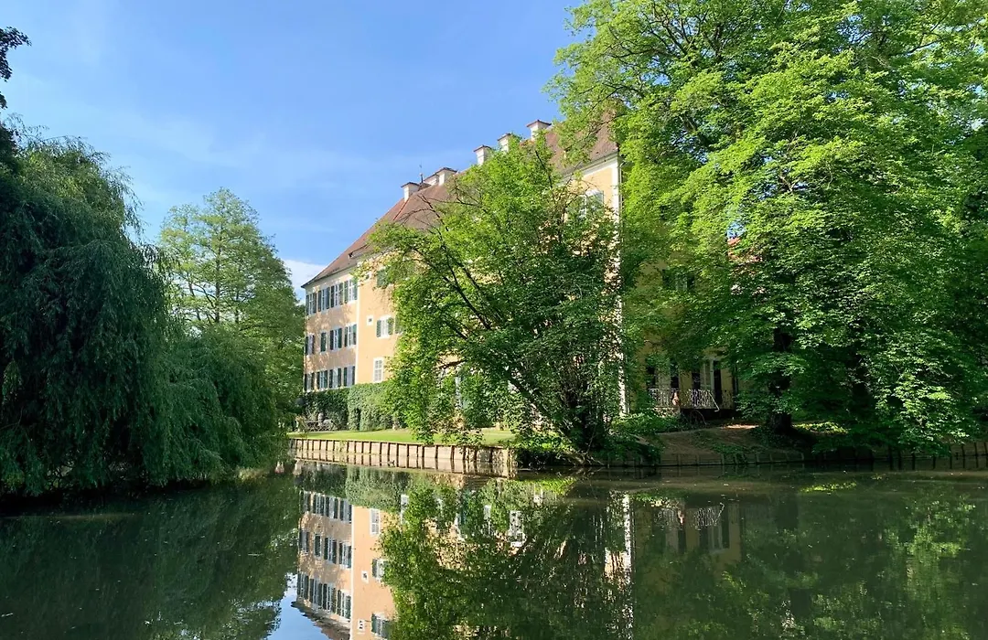 Wohnen im Wasserschloss Sandizell-1