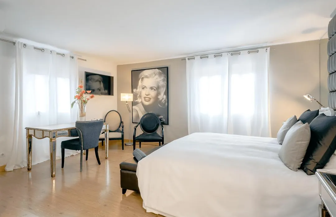 Hostal Parque Ibiza-1