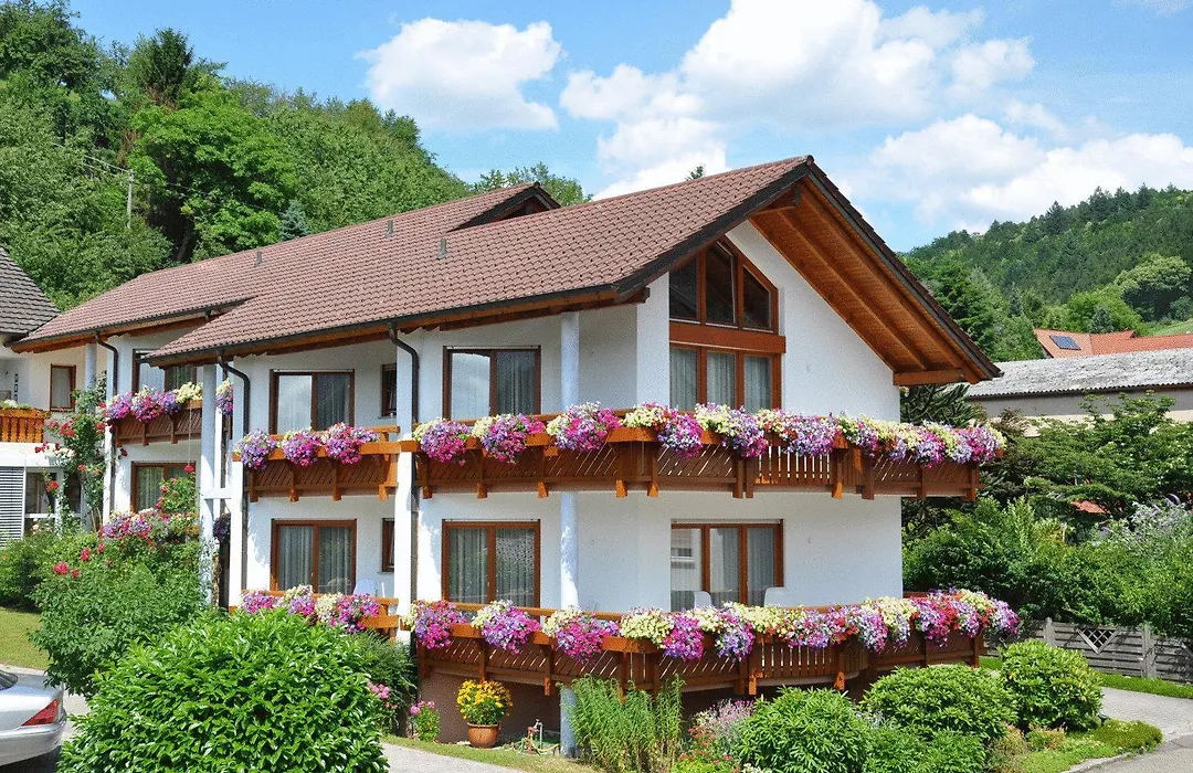 Hotel-Pension Breig Garni-1