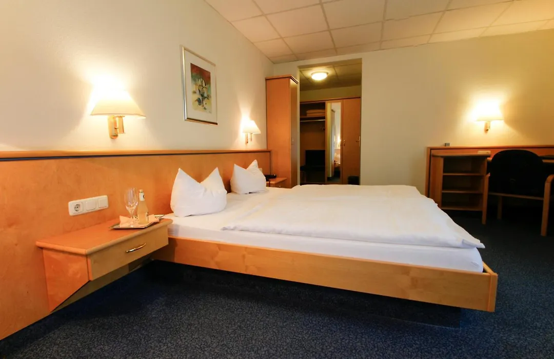 Kurparkhotel Das Kleinod-1