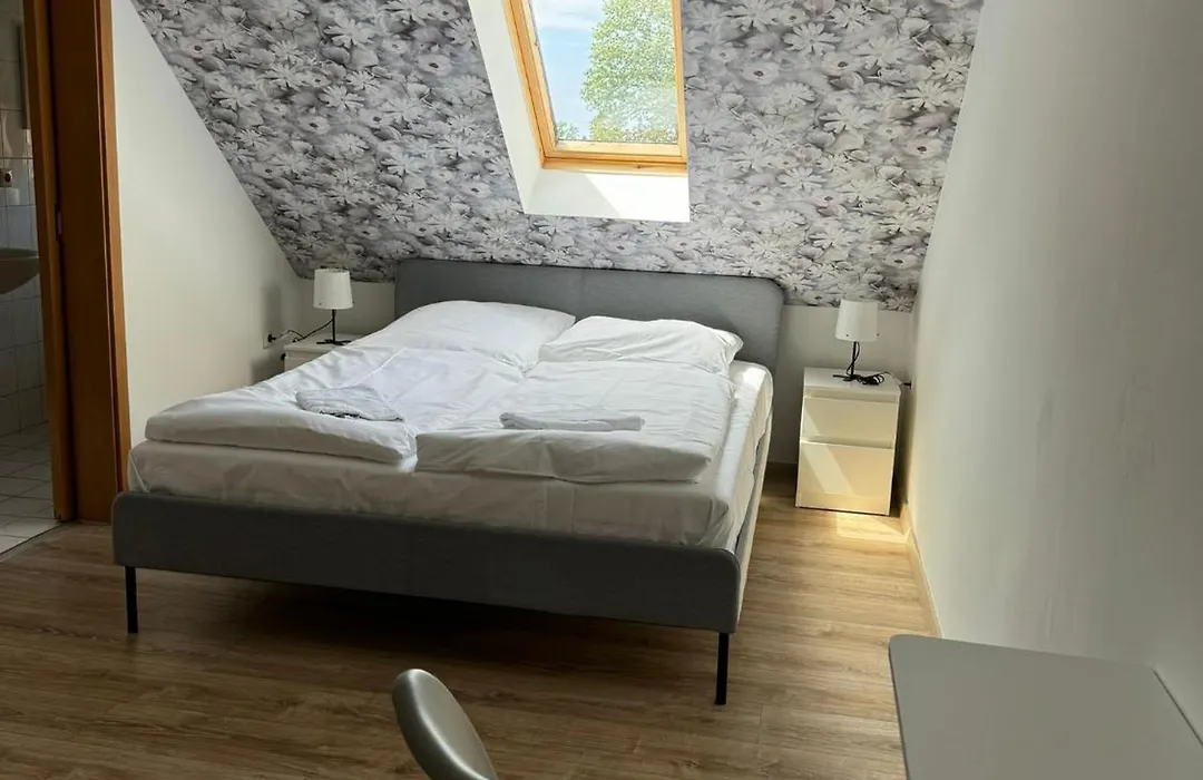 Hotel Pension Kastanie-1