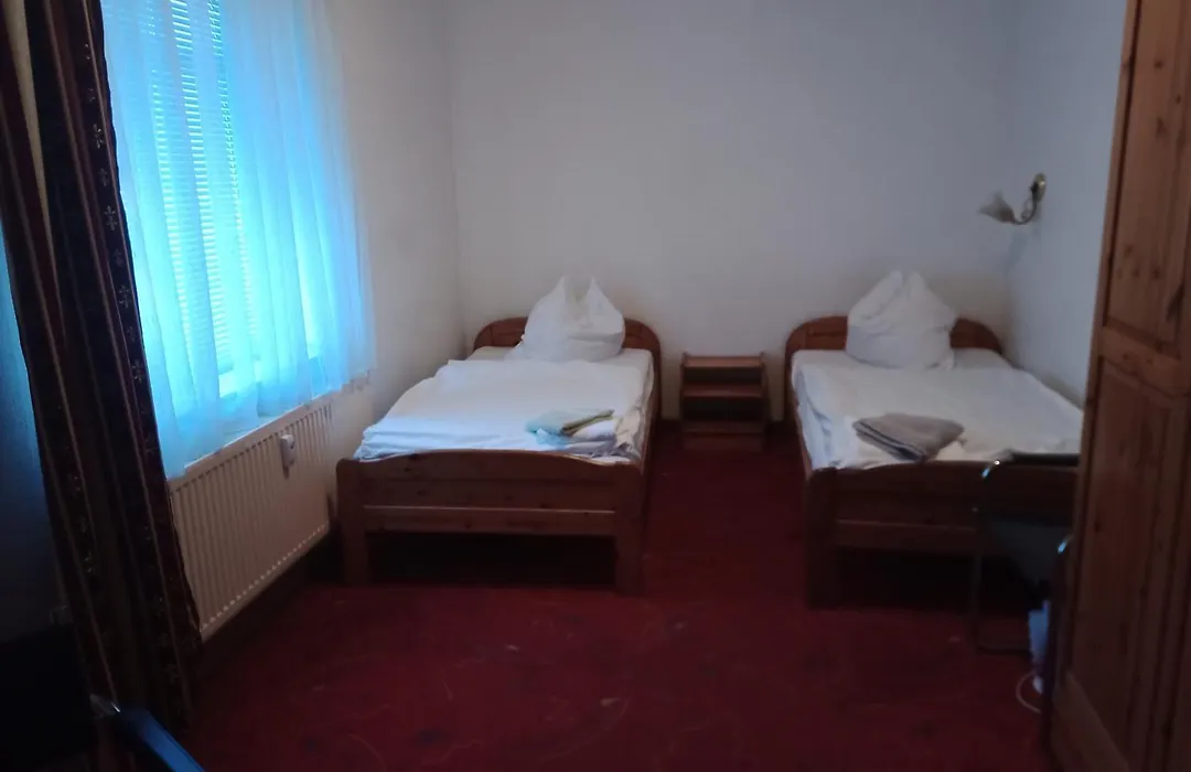 Hotel Pension zur Tanne-1