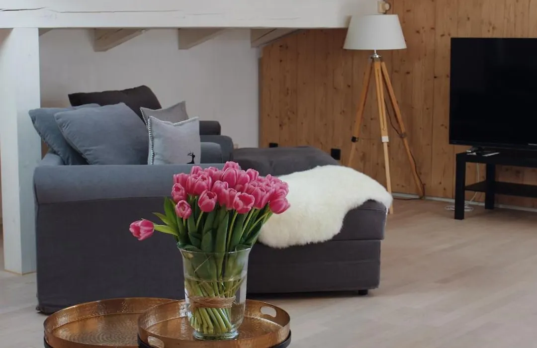 Hotel Garni - Chiemsee-Pension-Seebruck-1