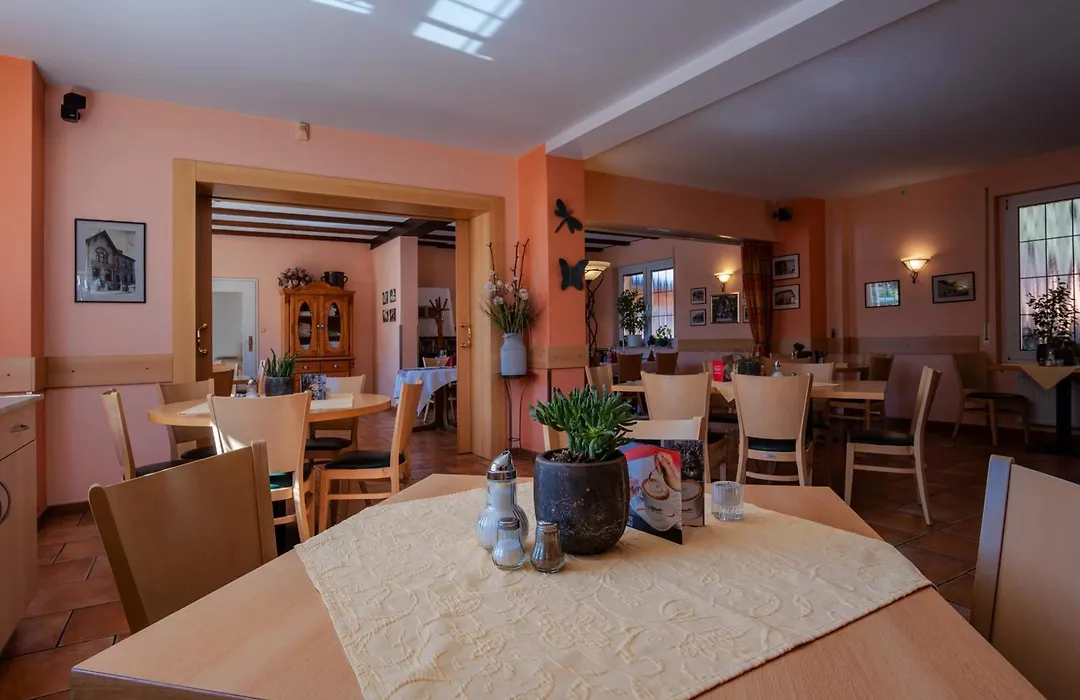 Restaurant&Pension Storchenklause-1