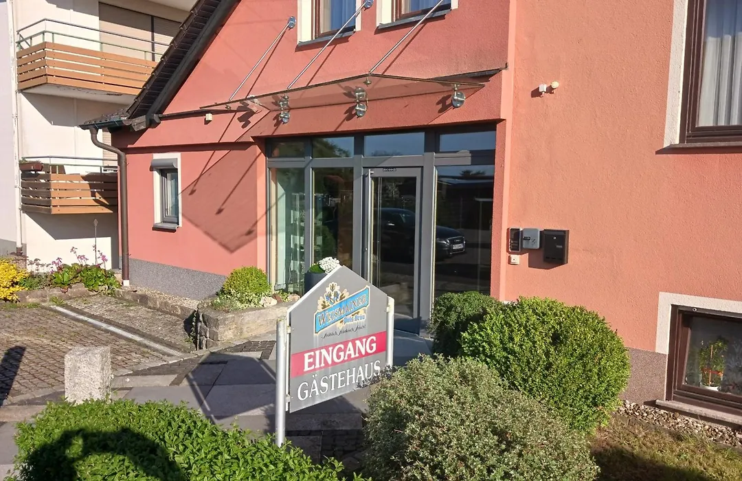 Gasthof Pension Zum Böhlgrund GmbH-1
