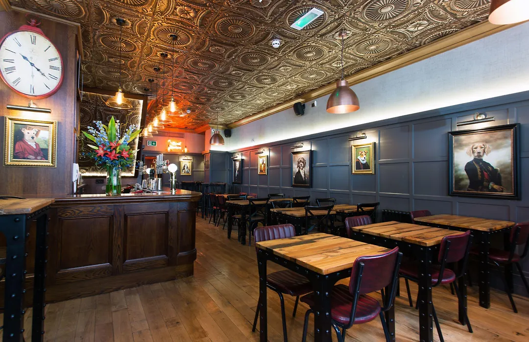 The Grafton Arms Pub & Rooms-1