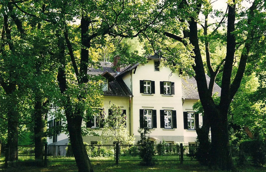Pension Gräfliche Villa-1