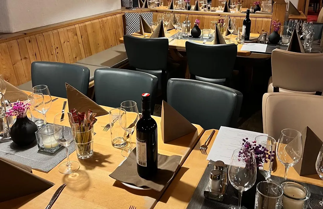 Edelweiss Lounge Restaurant Hotel Pizza Cafe Billard Gasthof-1