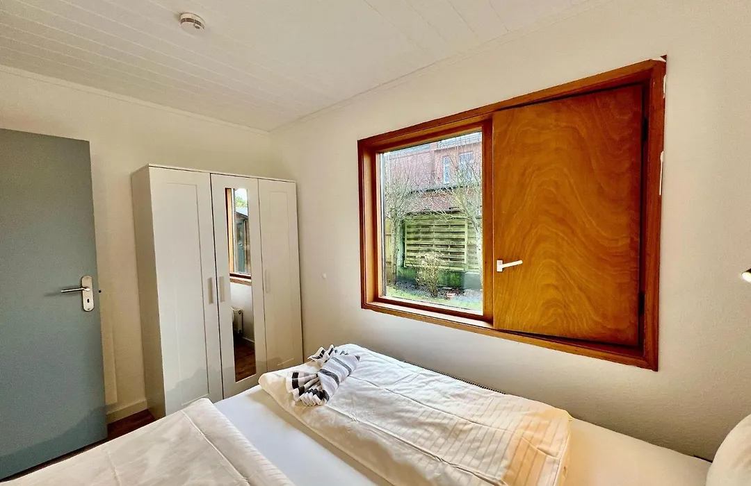 Kapitänshaus Lassen - Zimmer Nes Pük-1