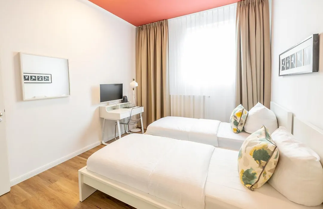 Midi Inn Parkhotel Mitte-1